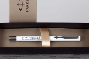 Bolígrafo Parker blanco 3